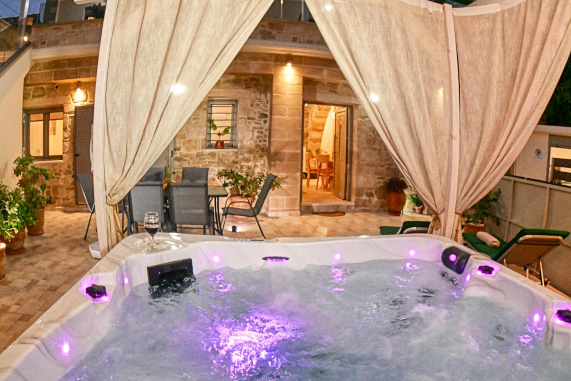 Βίλα Petros Luxury Traditional House -